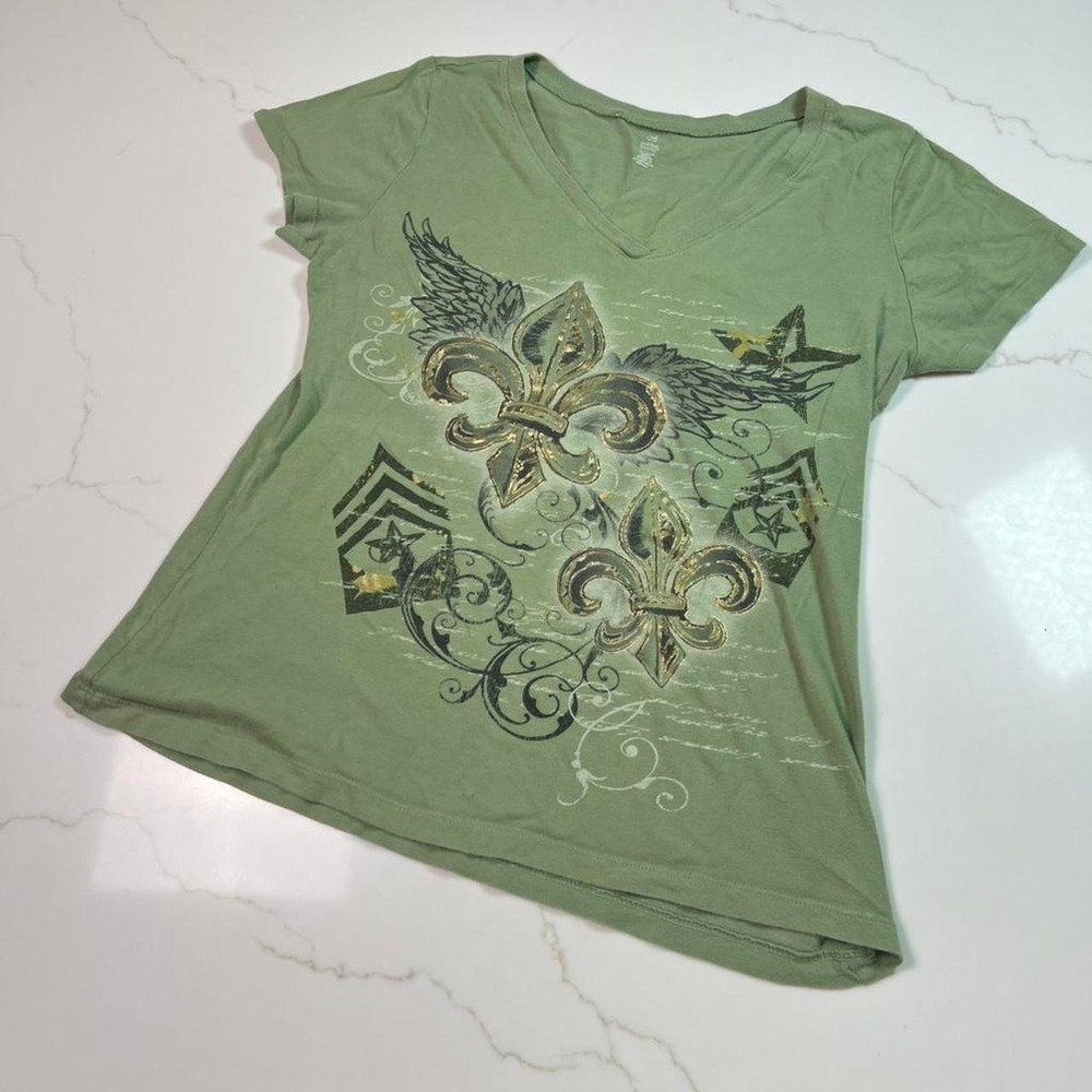 Women's Y2K Green and gold V neck topā lightweight graphic shirt grunge edgy